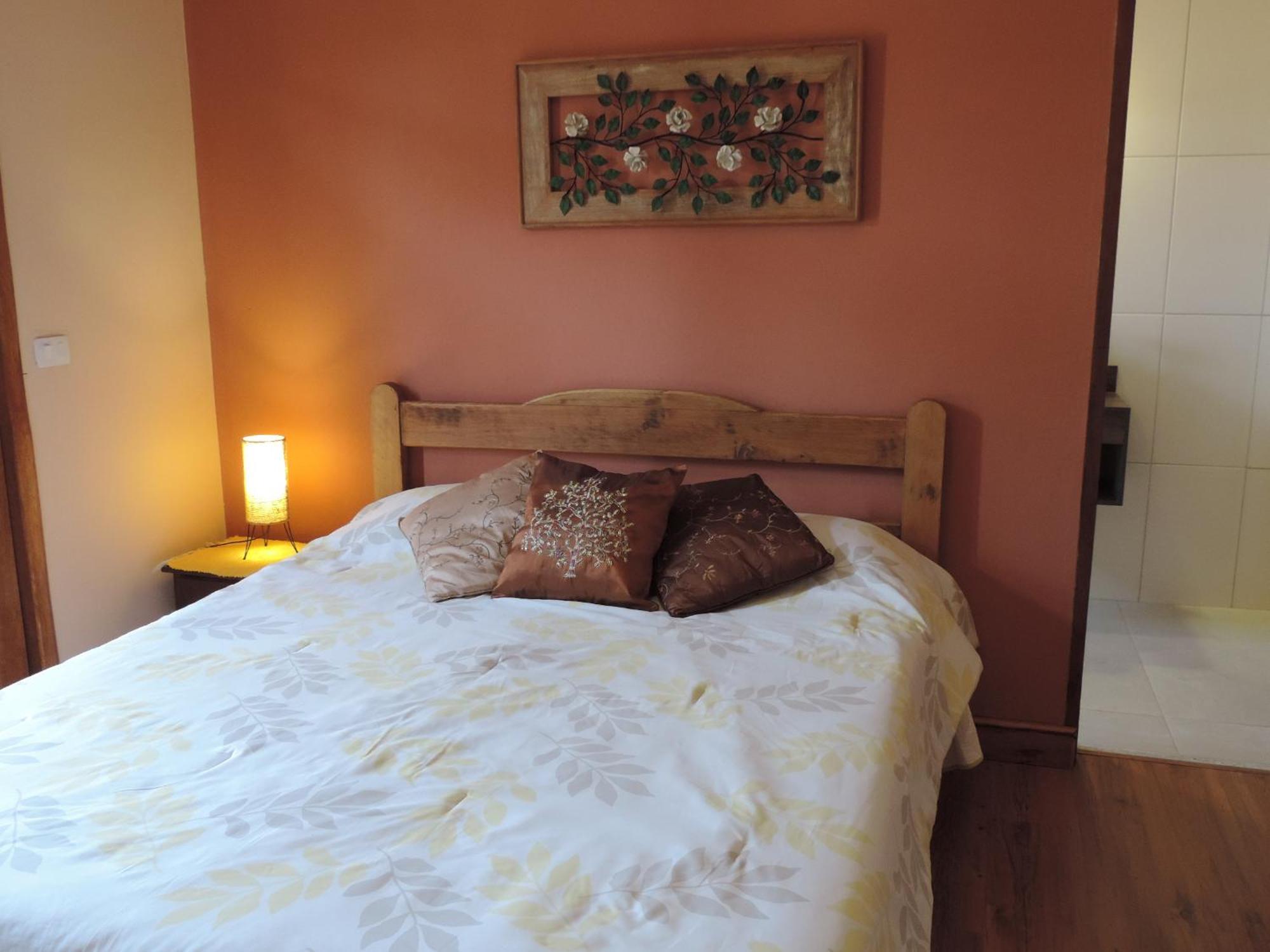 Entrevistas Chales E Suites Sao Bento do Sapucai Room photo